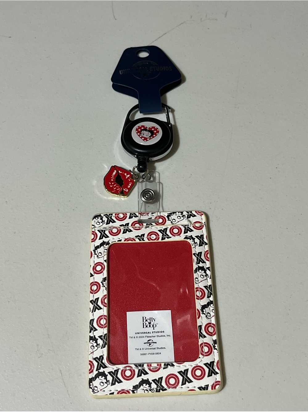 Universal studios Betty Boop  Badge Holder w Retractable reel